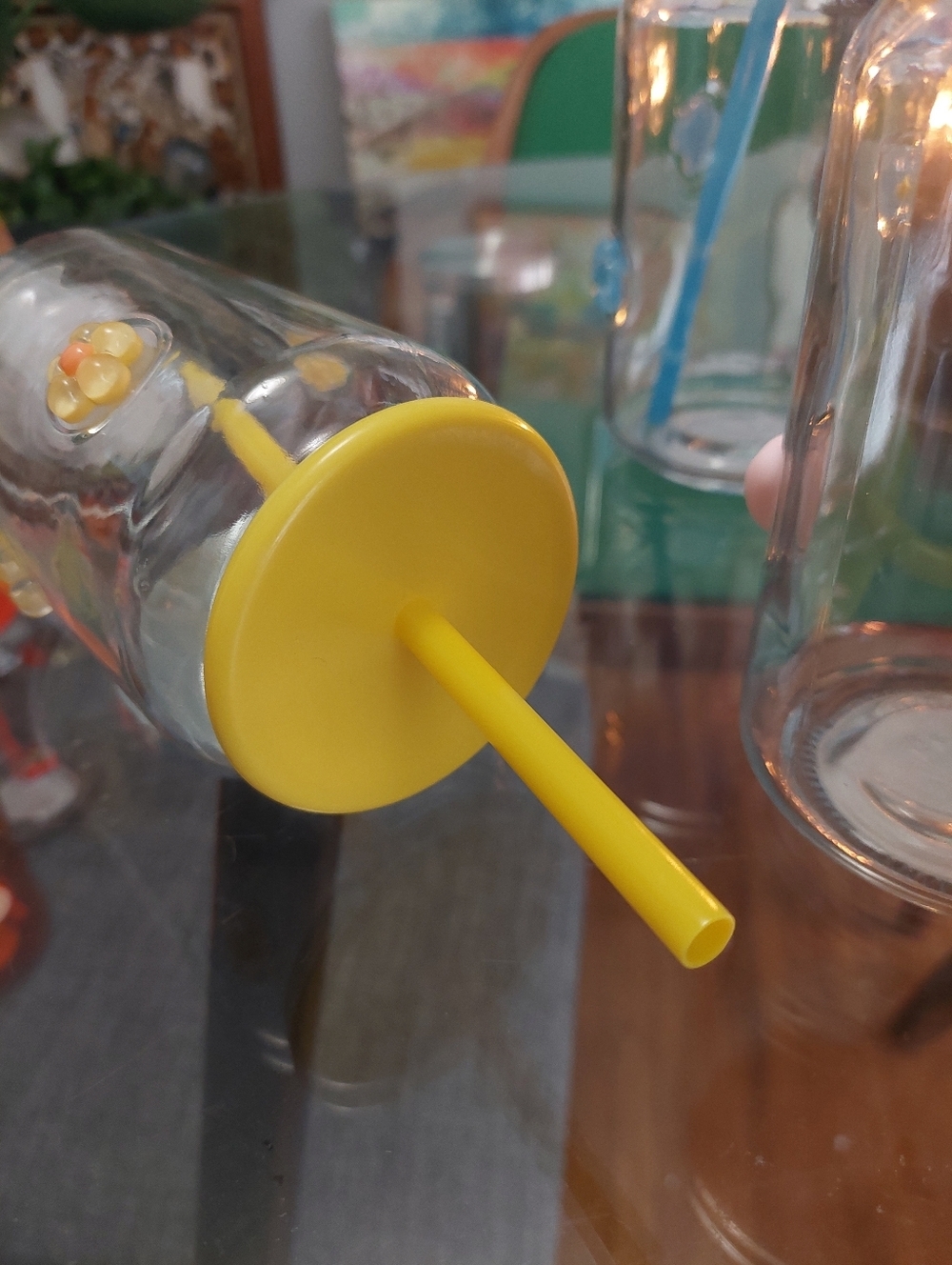 New Viral Glass TUMBLER Daisy Flowers W/ Lid And Straw - Picture 3 of 5